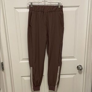 Kay Unger Pants Small Taupe Plum Joggers Nylon Spandex Pockets High Rise